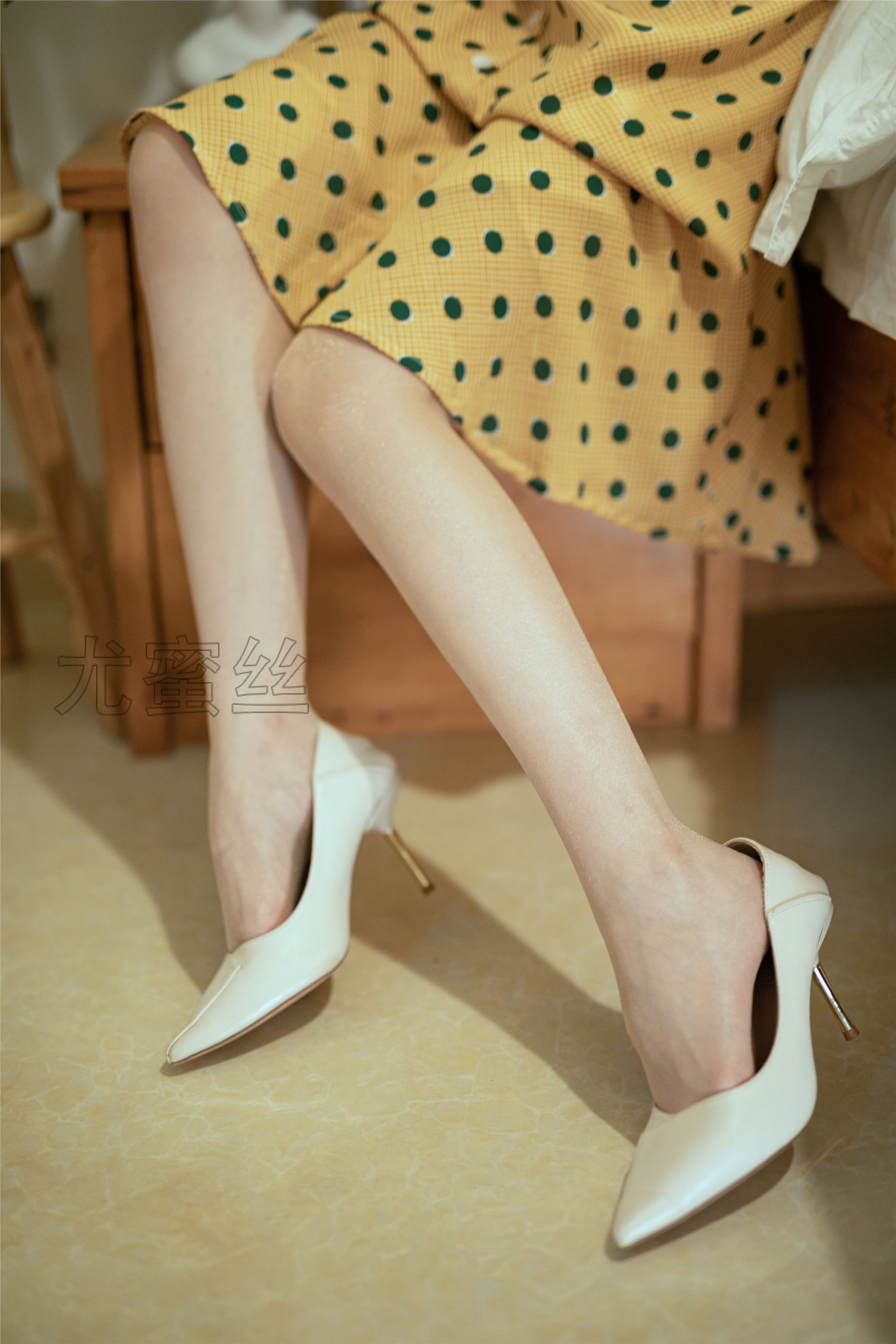 尤蜜丝 穿搭写真 NO.033